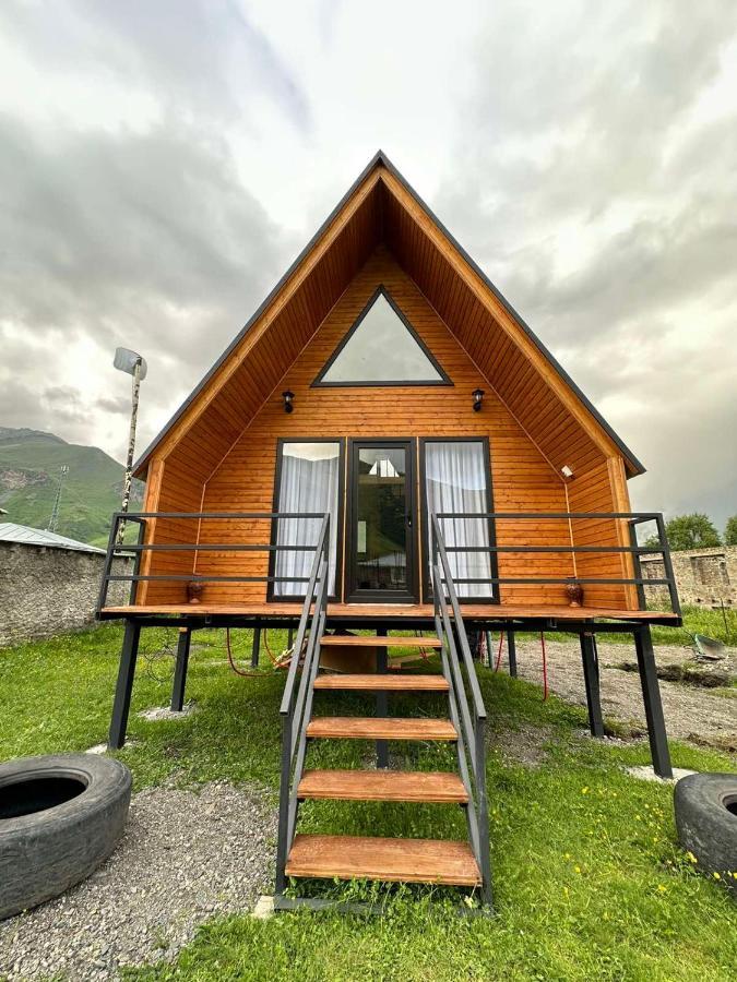 Thomas' Hut Leilighet Kazbegi Eksteriør bilde